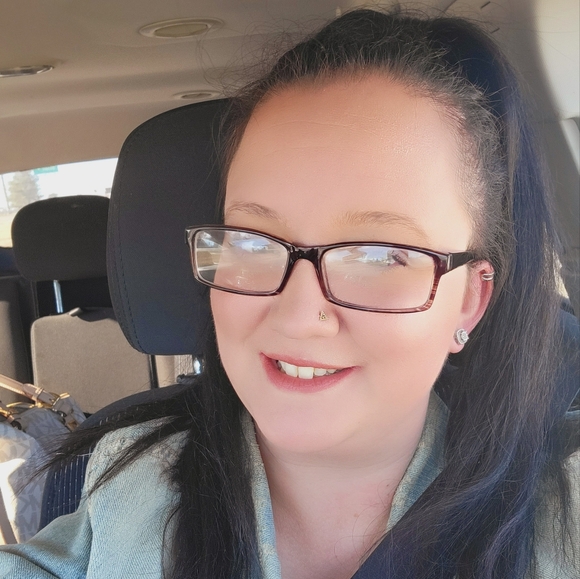 Meet your Posher, Rebecca - Picture 1 of 1